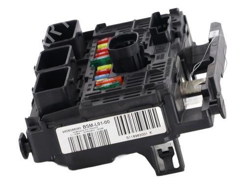 Used Fuse box Fuse box PEUGEOT 407 (6D_) 2.0 HDi 135 (6DRHRH, 6DRHRE, 6DRHRG, 6DRHRJ) (136 hp) 34150578 34150578