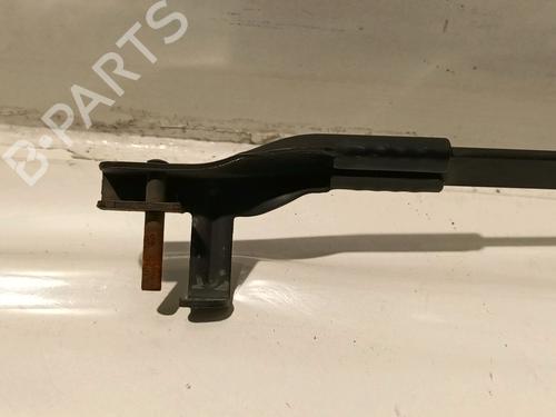 Front windshield wiper arm VW GOLF V (1K1) 1.4 16V | BP15492117C143