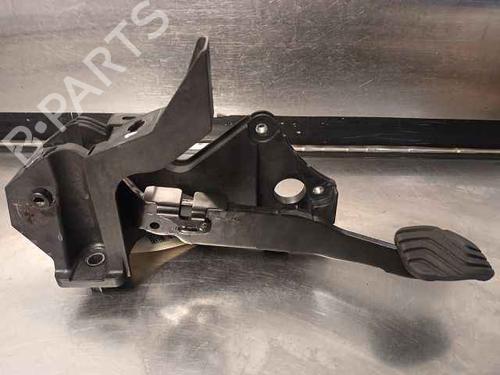 Used Break pedal RENAULT CAPTUR II (HF_) [2020-2025]  30170535