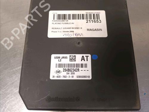 Fuse box RENAULT GRAND SCÉNIC III (JZ0/1_) 1.5 dCi (JZ0B, JZ07) | BP30170546E1