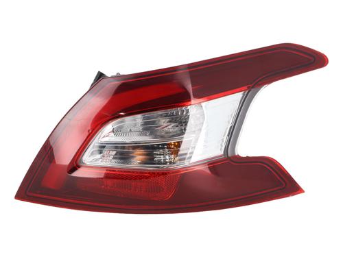 Used Right taillight Right taillight PEUGEOT 308 II (LB_, LP_, LW_, LH_, L3_) 1.6 BlueHDi 120 (120 hp) 39757097 39757097