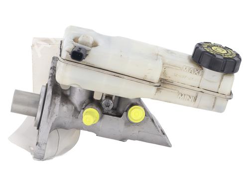Used Brake master cylinder Brake master cylinder 37066809 37066809