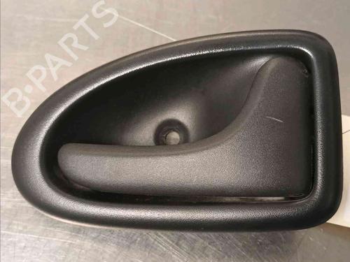 Used Front right interior door handle RENAULT TRAFIC II Van (FL) 1.9 dCi 100 (FL0C) (101 hp) 21124058