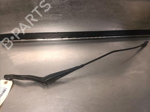 Used Front windshield wiper arm OPEL CORSA E (X15) 1.3 CDTI (08, 68) (75 hp) 14869662