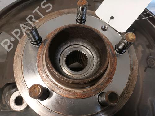 Right front steering knuckle LAND ROVER RANGE ROVER SPORT I (L320) 3.6 D 4x4 | BP14860268M26 