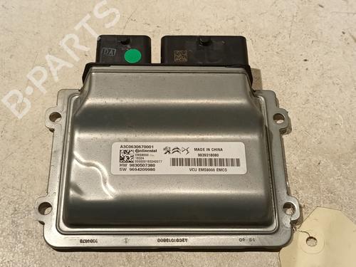 Used Engine control unit (ECU) PEUGEOT 508 SW II (FC_, FJ_, F4_) Hybrid 224 (F45GQU) (224 hp) 21686480