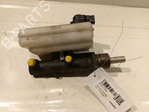 Used Brake master cylinder IVECO DAILY III Van 35 S 9 V (90 hp) 30409524