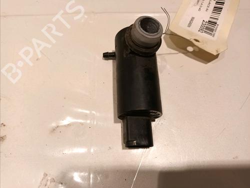 Pompe de lave-glace TOYOTA YARIS (_P9_) 1.4 D-4D (NLP90_, NLP90R) (90 hp) 15624214