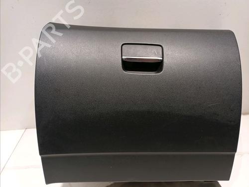Used Glove box MERCEDES-BENZ B-CLASS Sports Tourer (W246, W242) B 160 CDI / d (246.211) (90 hp) 16979322