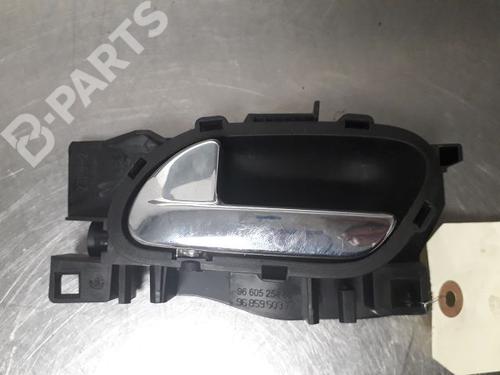 Venstre fortil invendig håndtag PEUGEOT 308 CC (4B_) 2.0 HDi (140 hp) 9325792