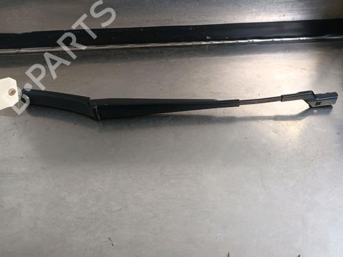Used Front windshield wiper arm SEAT IBIZA V (KJ1, KJG) 1.0 TSI (116 hp) 14949981