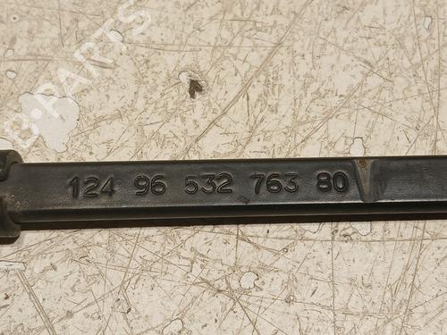 Front windshield wiper arm PEUGEOT 307 (3A/C) 2.0 HDi 90 | BP20608623C143