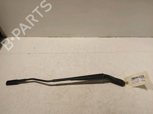 Used Front windshield wiper arm DACIA SANDERO III 1.0 TCe 90 (91 hp) 18663638