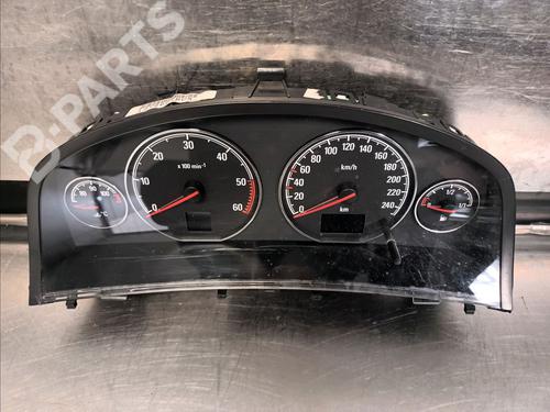 Used Instrument cluster OPEL SIGNUM Hatchback (Z03) 1.9 CDTI (F48) (120 hp) 9341527