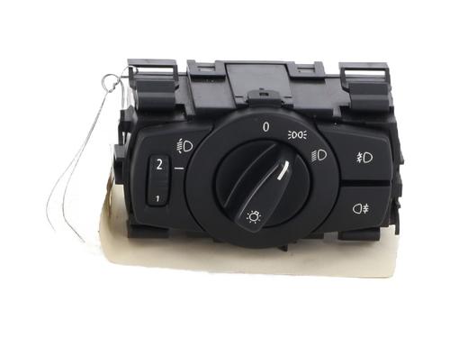 Forlygtekontakt Forlygtekontakt BMW 1 (E87) 118 d (122 hp) 33747498 33747498