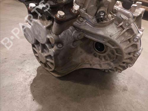 Gearbox KIA CARENS III MPV (UN) 2.0 CRDi 135 | BP14947075M3 