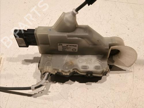 Vergrendeling links voor PEUGEOT 208 II (UB_, UP_, UW_, UJ_) 1.5 BlueHDI 100 (102 hp) 18351314