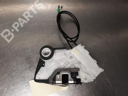 Used Front left lock TOYOTA YARIS (_P13_) 1.0 (KSP130_, KSP130) (69 hp) 9326059