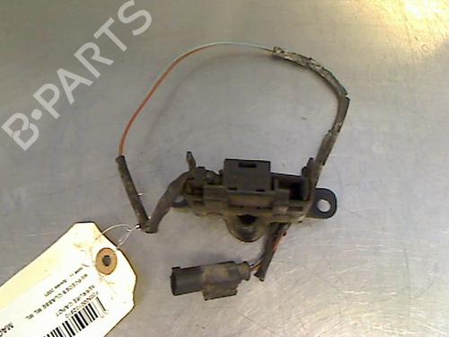 Used Hood lock MERCEDES-BENZ M-CLASS (W163) ML 400 CDI (163.128) (250 hp) 21605008