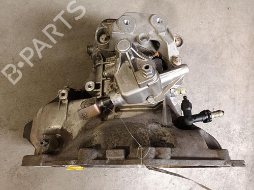 Used Gearbox OPEL MERIVA A MPV (X03) 1.4 16V Twinport (E75) (90 hp) 9337206