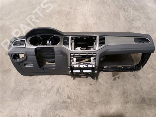 Tablier VW GOLF SPORTSVAN VII (AM1, AN1) 1.0 TSI (115 hp) 17630508