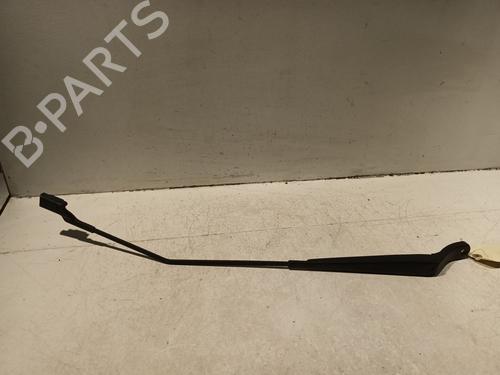 Used Front windshield wiper arm PEUGEOT 208 I (CA_, CC_) 1.6 HDi / BlueHDi 75 (75 hp) 20608979