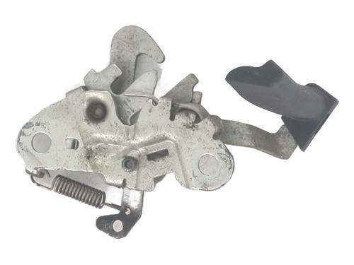 Used Hood lock PEUGEOT 206+ (2L_, 2M_) 1.4 HDi eco 70 (68 hp) 31063396