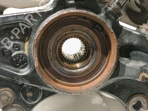 Left front steering knuckle PEUGEOT 3008 II SUV (MC_, MR_, MJ_, M4_) 1.5 BlueHDi 130 | BP15099821M25 
