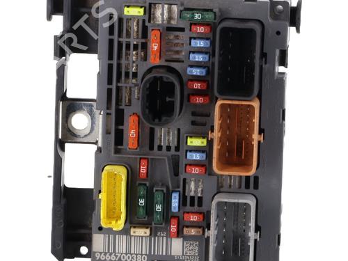 Used Fuse box Fuse box CITROËN BERLINGO MULTISPACE (B9) 1.6 HDi 90 (90 hp) 33453915 33453915