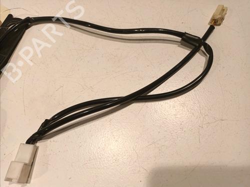 Fibbia della cintura di sicurezza TOYOTA RAV 4 II (_A2_) 2.0 D 4WD (CLA20_, CLA21_, CLA20R, CLA21R) | BP17730011I32 