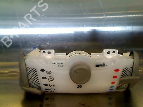 Used Climate control PEUGEOT 107 (PM_, PN_) 1.0 (68 hp) 15740973