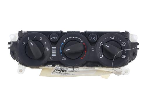 climate-control-ford-focus-iii-turnier-2010-2011-2012-2013-2014-2015-2016-2017-2018-2019-2020-36595280 main image