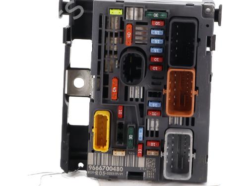 Used Fuse box CITROËN C4 I Saloon 1.6 HDi (109 hp) 31579175