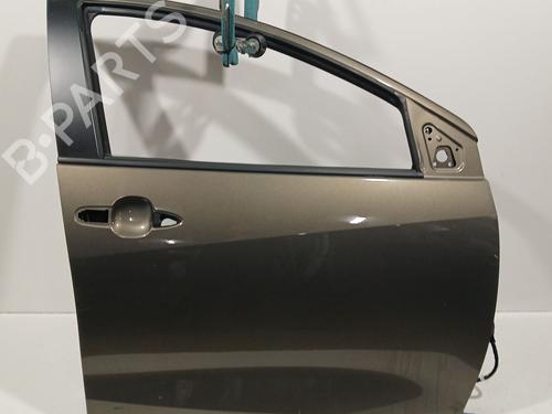 Used Right front door TOYOTA YARIS (_P21_, _PA1_, _PH1_) 1.5 Hybrid (MXPH10, MXPH11) (116 hp) 30270526