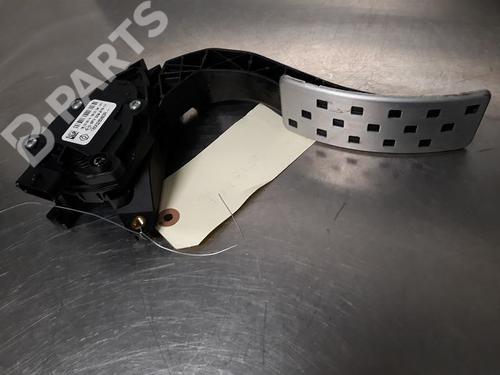 Used Pedal RENAULT CLIO IV (BH_) 1.2 TCe 120 (BHM0) (120 hp) 9326501