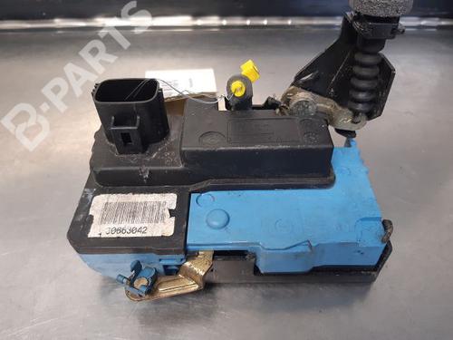 Used Front right lock VOLVO V70 II (285) D5 (163 hp) 9335059