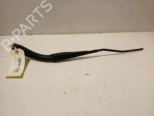 Used Front windshield wiper arm DACIA DUSTER (HS_) [2010-2018]  20605481