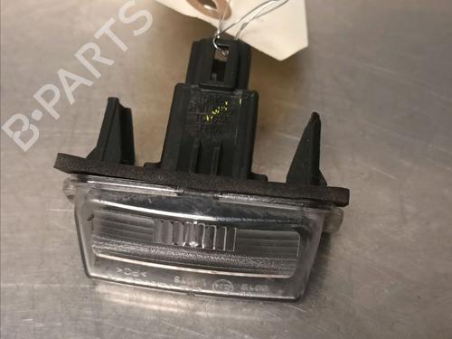 Used Licence plate light TOYOTA YARIS (_P13_) 1.5 Hybrid (NHP130_, NHP130) (101 hp) 14869152