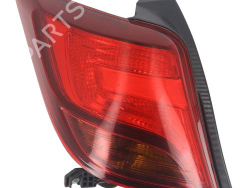 Used Left taillight TOYOTA YARIS (_P13_) 1.3 (NSP130_, NSP130) (99 hp) 28804236