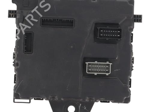 Used Fuse box RENAULT KANGOO Express (FW0/1_) 1.5 dCi 75 (FW07, FW10, FW04) (75 hp) 26948985