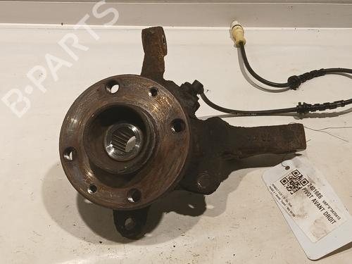 Used Right front steering knuckle RENAULT CLIO II (BB_, CB_) 1.2 16V (BB05, BB0W, BB11, BB27, BB2T, BB2U, BB2V, CB05,... (75 hp) 20930797