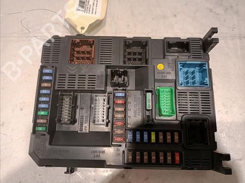Used Fuse box PEUGEOT 2008 I (CU_) 1.6 HDi (92 hp) 15722341
