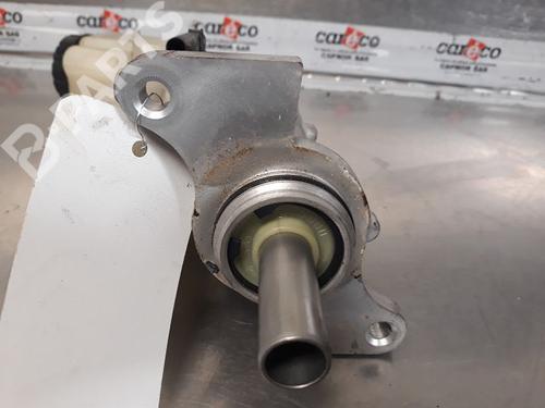 Brake master cylinder TOYOTA COROLLA (_E12_) 1.4 D (NDE120_, NDE120R) | BP9329657M77 