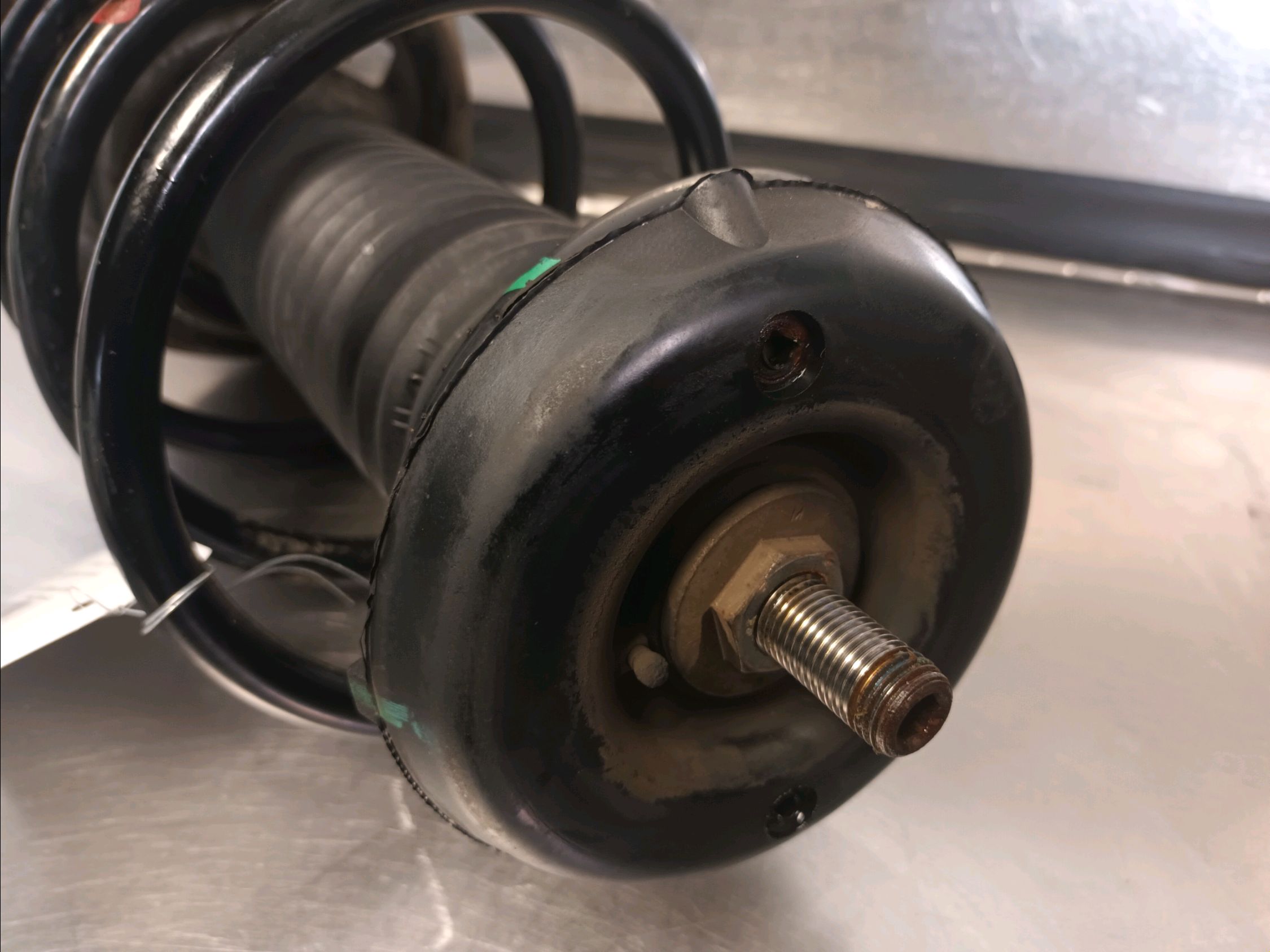 Right front shock absorber PEUGEOT 308 SW I (4E_, 4H_) 1.6 HDi 9372385