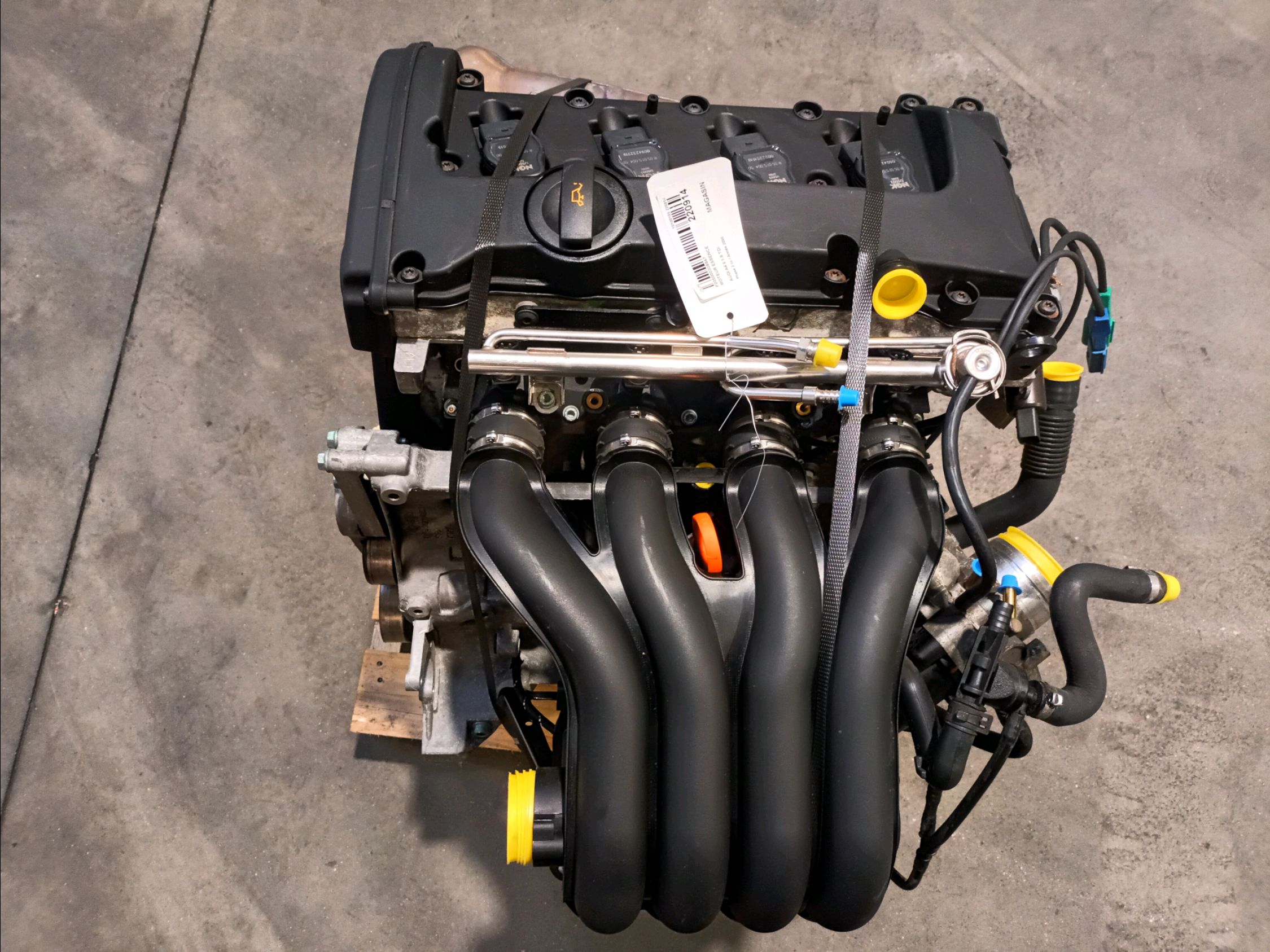 Engine AUDI A4 B7 (8EC) 2.0 10724152 BParts