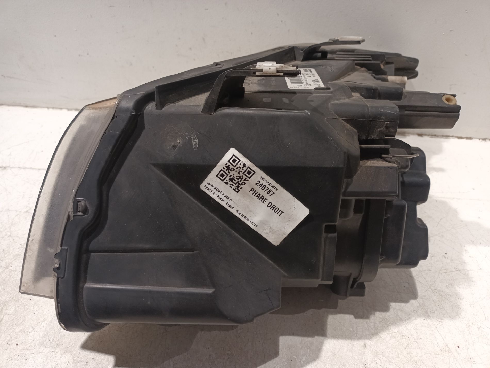 Phare Droit BMW Série 3 Touring (E91) - Référence 63117202582 - Pièce D'Occasion Garantie 24 Mois