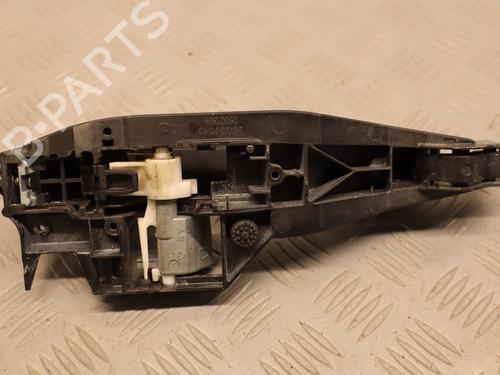 Used Rear right exterior door handle Rear right exterior door handle 33679807 33679807