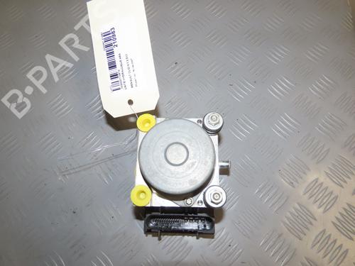 Used ABS pump RENAULT CLIO III (BR0/1, CR0/1) 1.5 dCi (BR17, CR17) (86 hp) 21049682