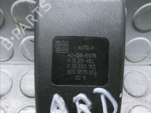 Used Seat buckle OPEL ASTRA J Sports Tourer (P10) 1.7 CDTI (35) (125 hp) 17780047