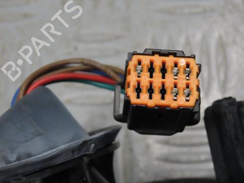 left-mirror-peugeot-206-hatchback-2ac-14-i-8149kq-1998-1999-2000-2001-2002-2003-2004-2005-2006-2007-2008-2009-2010-2011-2012-18837345 main image